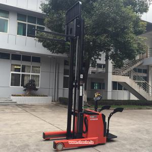 前移式堆高车SGQ1530
